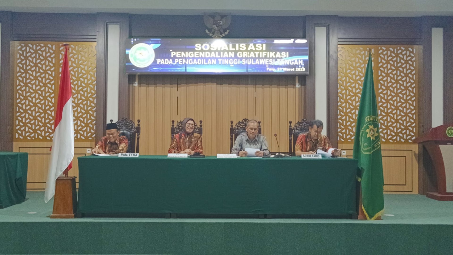 slide1 sospengratifikasi Large