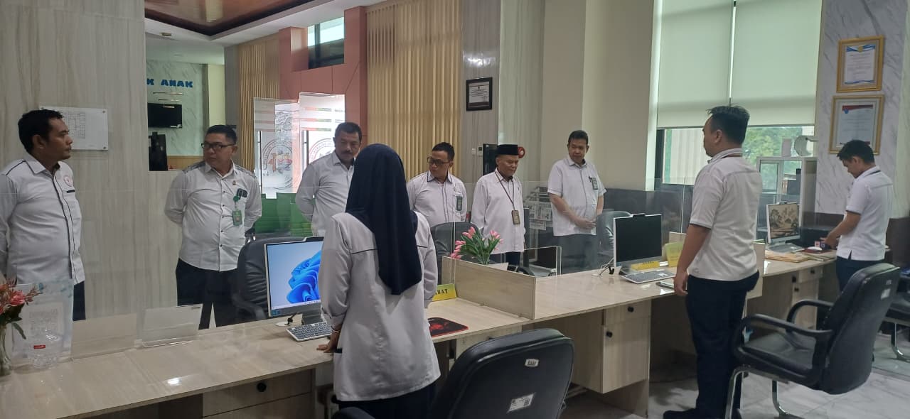 Briefing Petugas PTSP PT Sulteng 8 Juni 2026...